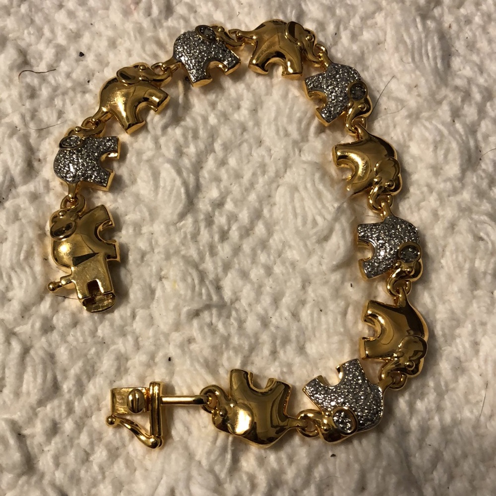 Elephant Charm Bracelet (NWOT)